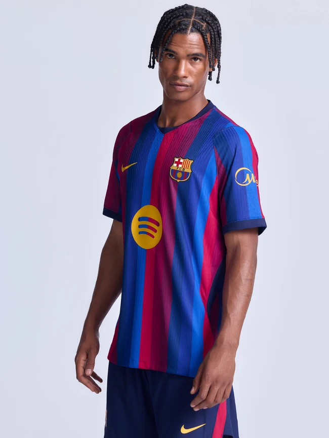 Camiseta FC Barcelona local 2026/27 - vista de modelo